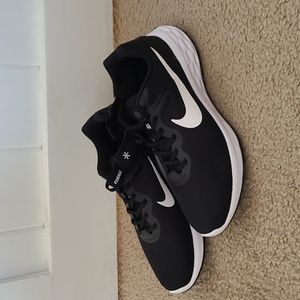 Mens Nike Shoes Sz 10.5
